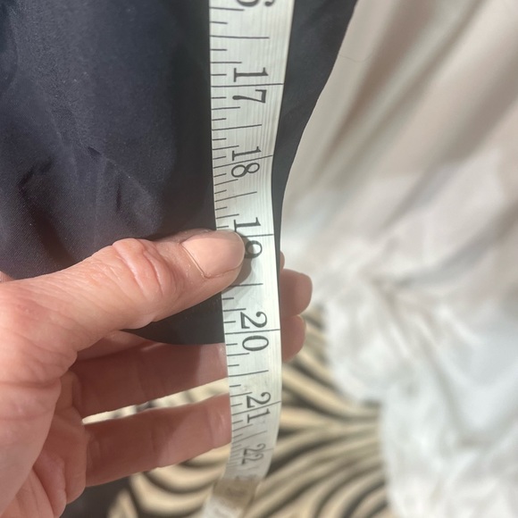 Lululemon Size Medium - Picture 6 of 6